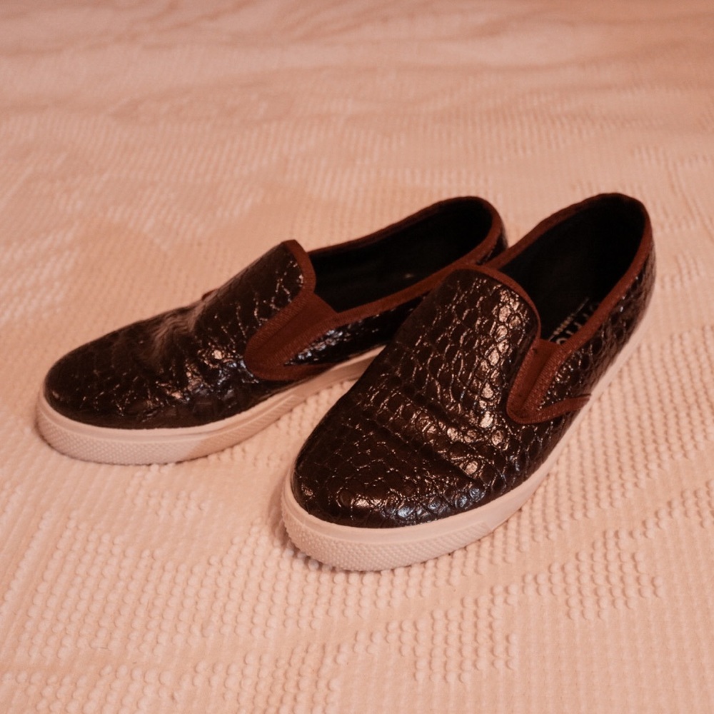 Office London Slip On Snake Print Wine Sz 39 Italy